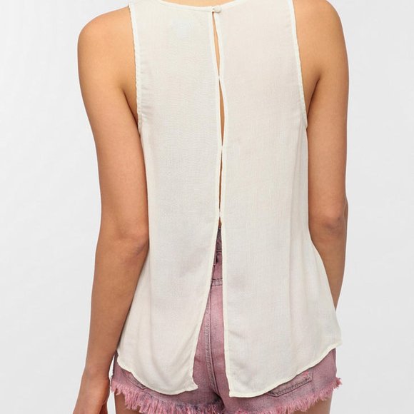 Urban Outfitters Ecote Split Back Embroidered Top - Picture 2 of 5